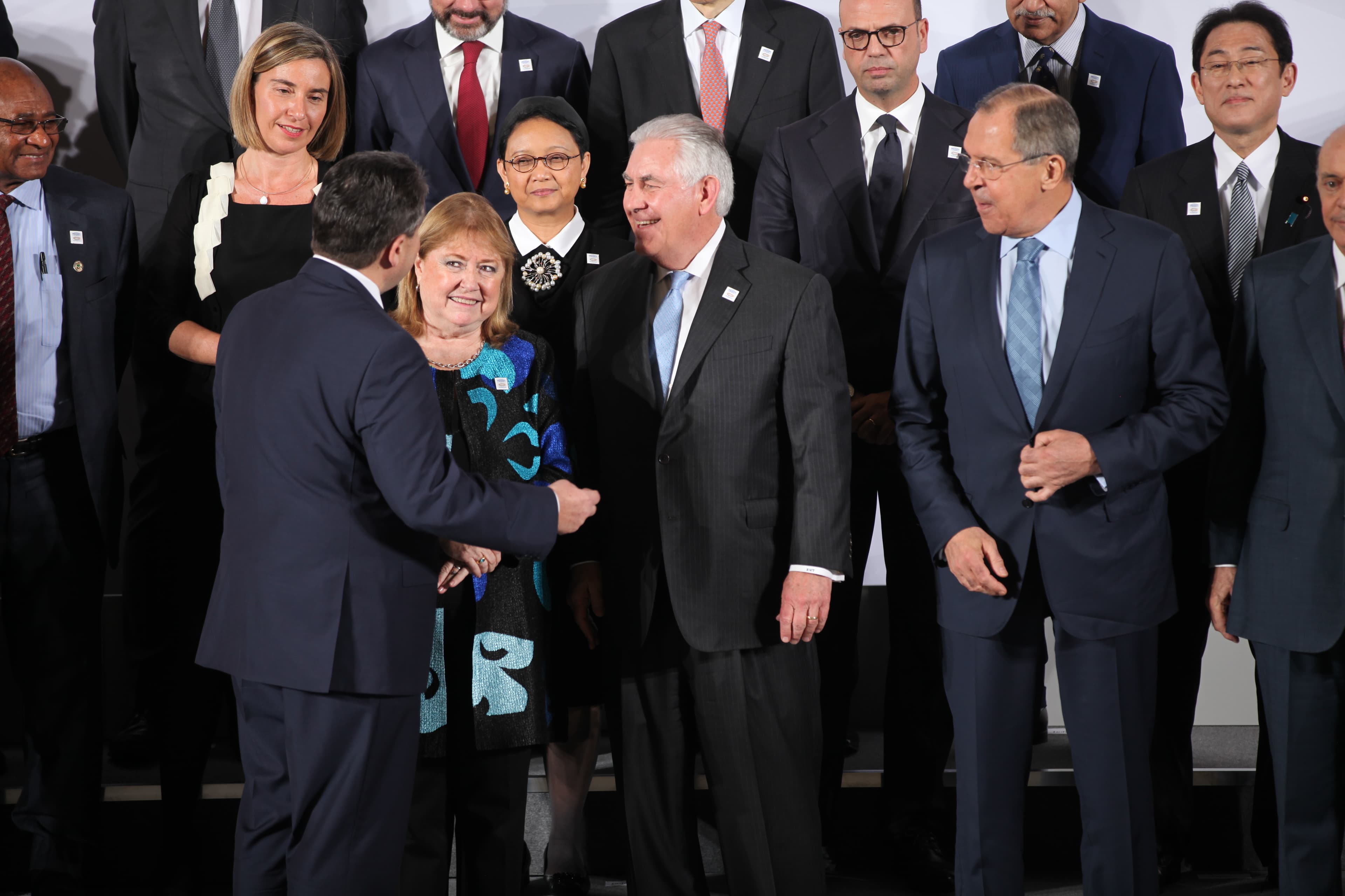 G20 foreign ministers gather before the family photo at the G20 Foreign Ministers' Meeting in Bonn, February 2017 (archival)